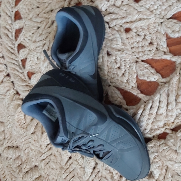 Nike air - Picture 3 of 3